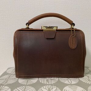 新品 FAVOREKA ファボレカ クーペ ショルダー 限定色トリフ