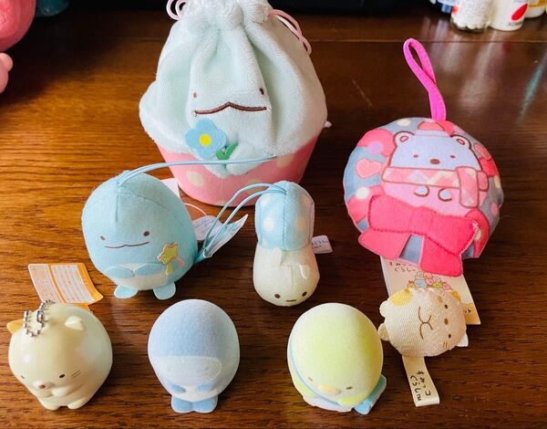 すみっコぐらし ひも付き マスコットと巾着 8個セット 未使用品 てのりぬいぐるみ キーチェーン おまけイニシャル キーホルダー付