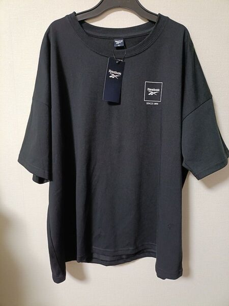 タグ付き未使用品 Reebok リーボック tシャツカットソーチュニック 黒tシャツ