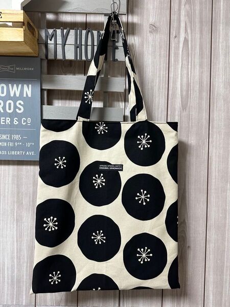 ハンドメイド☆トートバッグ☆北欧 女性 書類バッグ エコバッグにも エコバッグ