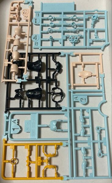 ファル=ファリーナ 30ms 胴体 太腿 肩 新品 未切り取り