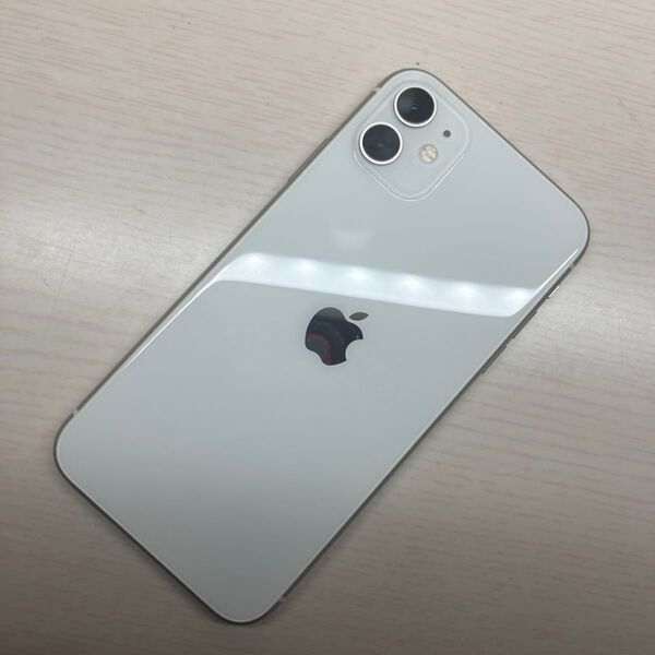 iPhone11 128GB SIMフリー バッテリー最大容量66% 画面割れあり