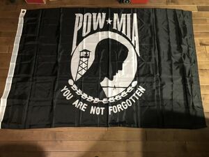 送料込 バナー 旗 看板 タペストリー フラッグ ガレージ 雑貨 装飾 POW MIA ベトナム戦争 捕虜 行方不明 アメリカ