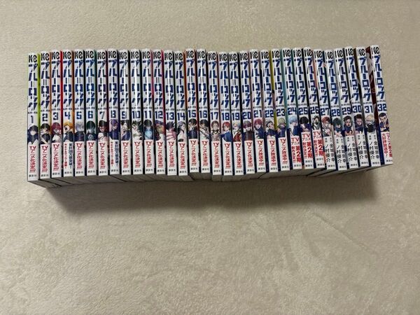漫画 ブルーロック 1-32巻 ブルーロックEPISODE凪 1巻 ブルーロックフィギュア 缶バッチ アクリルスタンド
