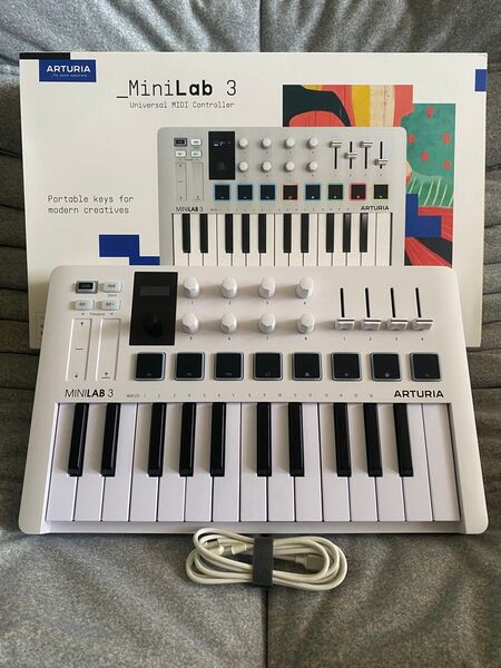 Arturia MINILAB 3 MIDIキーボードコントローラー ホワイト