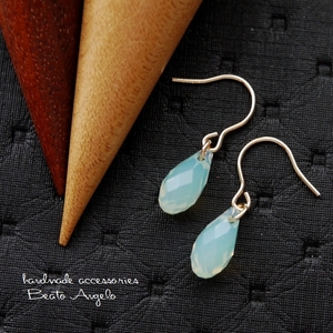 **+angelo+K14GF Swarovski 6010. earrings (p-051)kliso light opal S Drop . one bead spring summer light green 