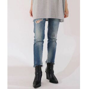 Ungridクラッシュフレイドヘムストスリデニムパンツ