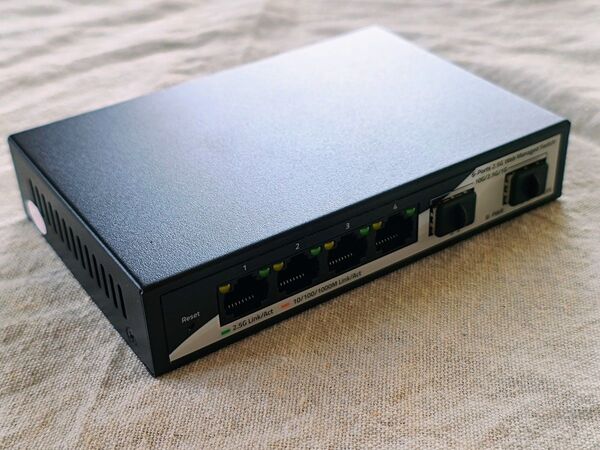 HORACO Managed Switch 2.5GbE 4Ports 10G SFP+ マネージド スイッチ 2.5gbps