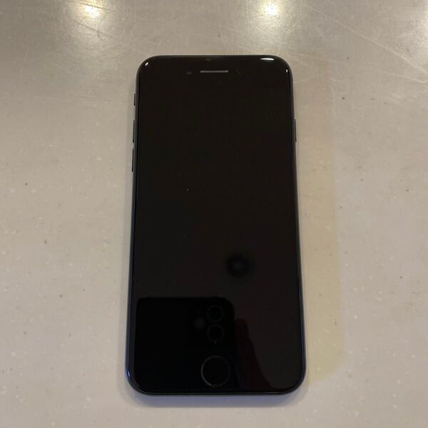 中古 iPhone SE 第3世代 本体 ブラック 64gb SIMフリー ジャンク
