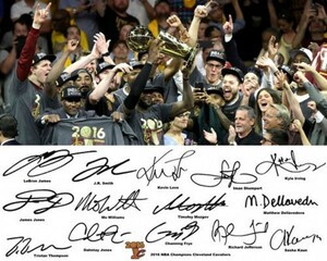 ka186 2016 NBAチャンピオンクリーブランドキャバリアーズ署名写真ポスター20cm x 25cm