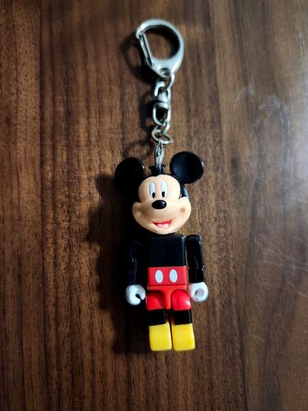 ディズニーランド ミッキーマウス レゴ風キーホルダー