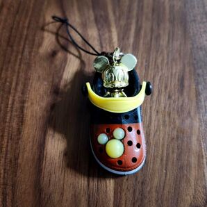 ミッキーマウス クロックス型ストラップ