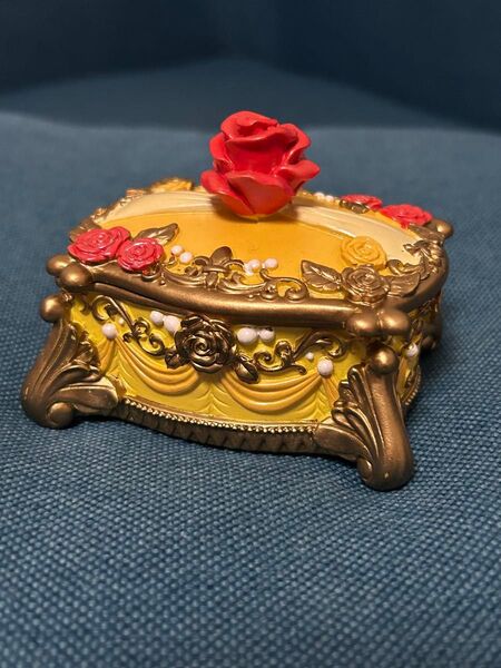 美女と野獣 ディズニープリンセス ジュエリーケース ベル ローズ 薔薇 小物入れ Disney
