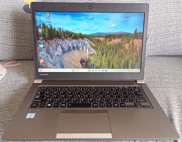 dynabook R63/M i5 7300U