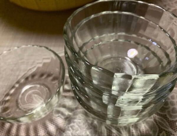 昭和レトロ ガラス食器 ごく薄いグリーン 5個セット ソーメン皿 小鉢