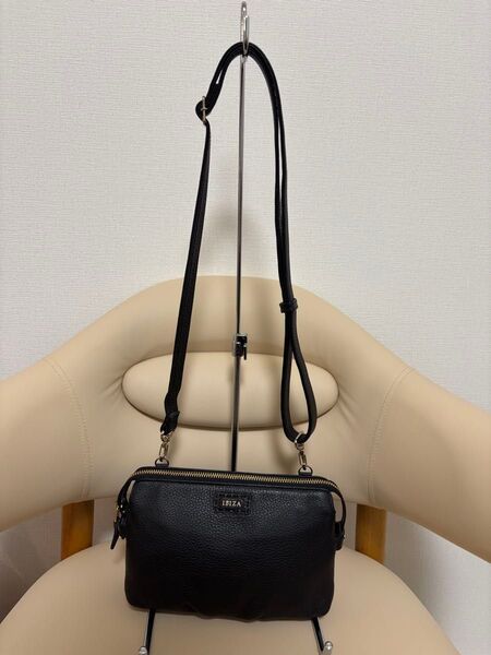 【極美品】イビサ お財布ポシェット ショルダーバック 日本製