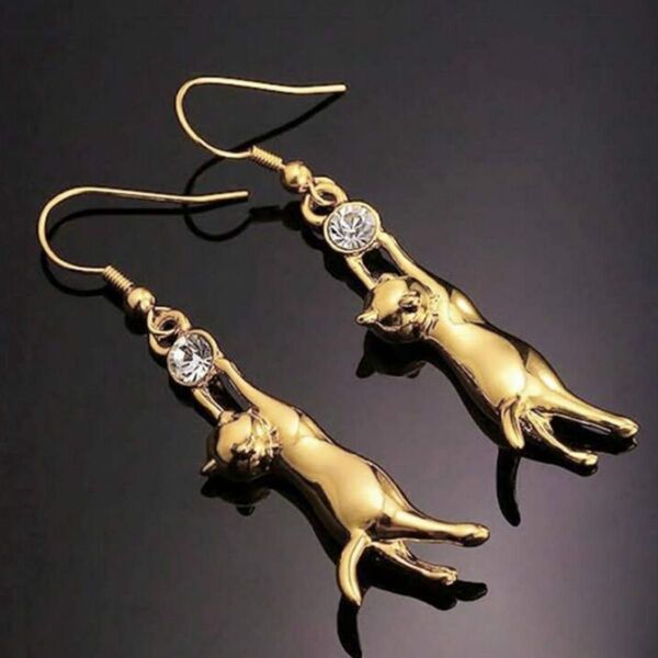 新品 ピアス 猫デザイン ゴールド系 フックピアス 猫アクセサリー 猫雑貨 猫柄