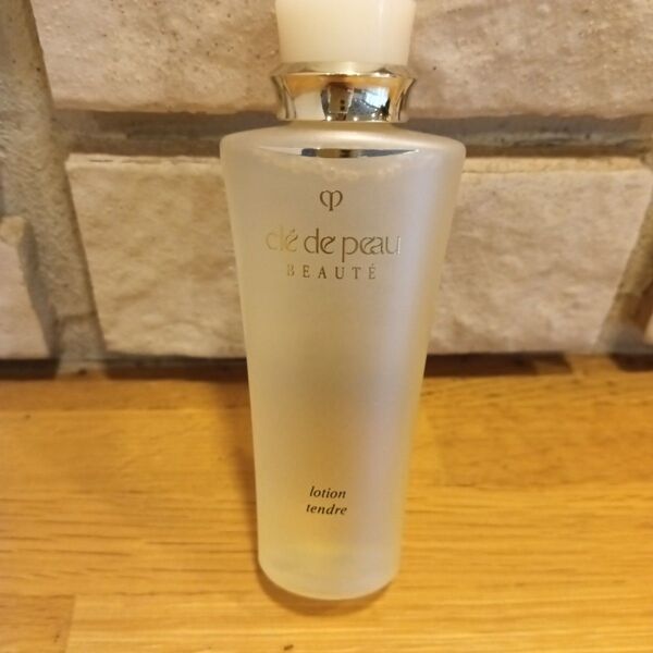 クレ・ド・ポーボーテ ローションテンダー タンドルe 化粧水40ml 新品未使用