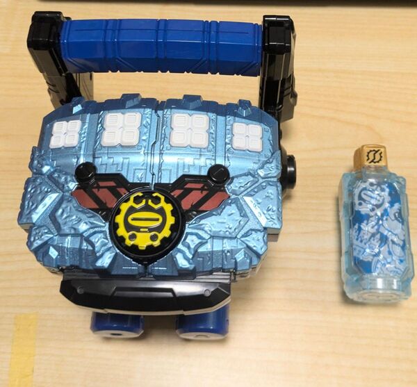 プレミアムバンダイ限定 DXグリスブリザードナックル 仮面ライダービルド