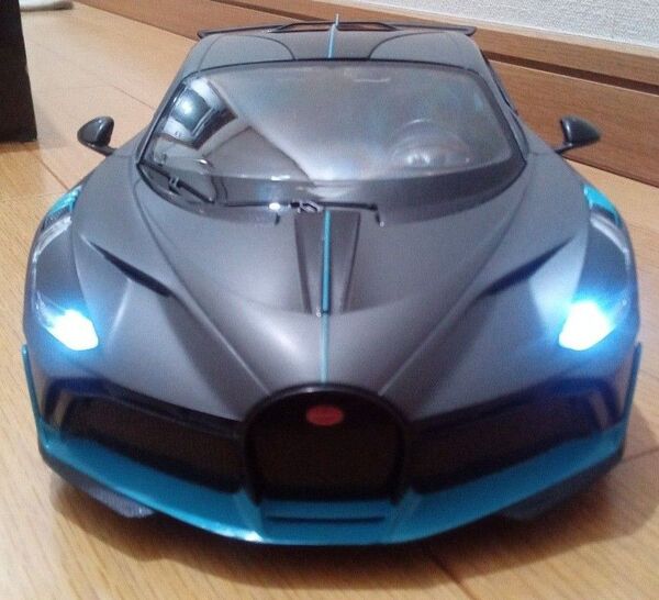 Bugatti Divo ラジコンカー