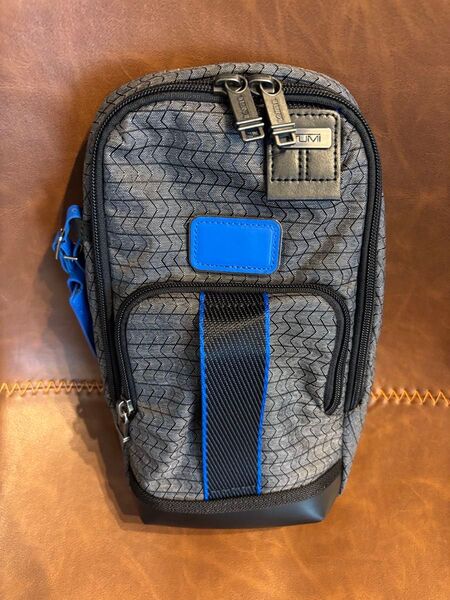 TUMI Fife Slim Sling Bag ボディバッグ トゥミ 新品
