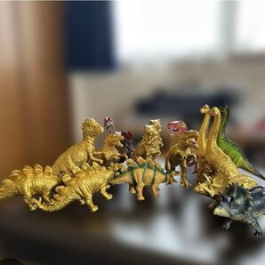 恐竜フィギュア まとめ売り 金色 16体セット(11種)