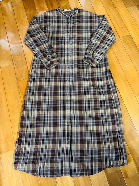 シュラルーのチェック柄ロングシャツワンピース