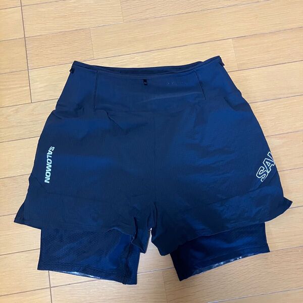 サロモン SALOMON SENSE 2IN1 SHORTS ブラックSサイズ
