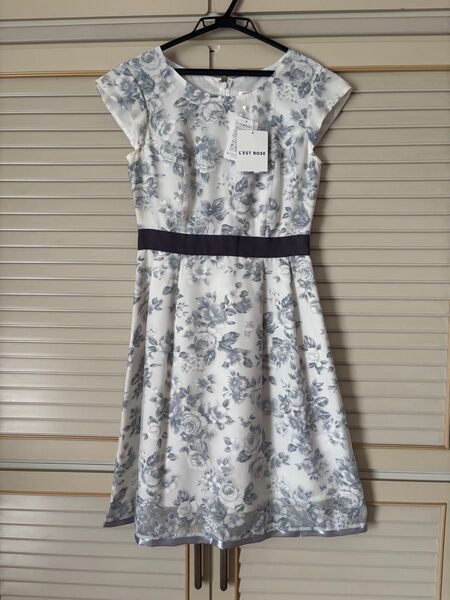 L'EST ROSE レストローズ 花柄ワンピース M 未使用タグ付き