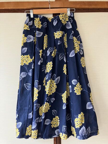 着物リメイク 浴衣 黄色い紫陽花 タックロングスカート ネイビー ウエストゴム