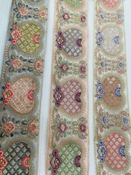 インド刺繍リボン お好きなリボン1m ハンドメイド ヘアアクセサリー ポーチ