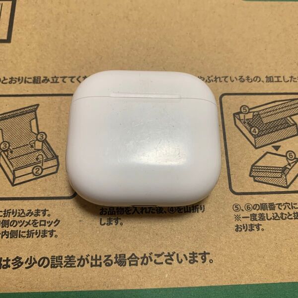 Apple AirPods 第4世代 A3058 充電ケース