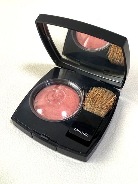 【中古】CHANEL シャネル ジュ コントゥラスト #55 イン ラブ 4g 化粧品 コスメ 廃盤品 チーク