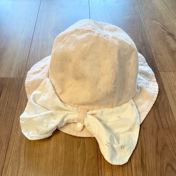 子供用 首の日除け付き帽子 さくらんぼ 花柄 リボンデザイン 54cm 女の子