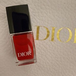 DIOR ヴェルニ ネイルエナメル(ルージュ 999 / 999)