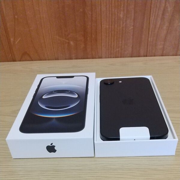 【新品未使用品】Apple iPhone 16e 128GB ブラック