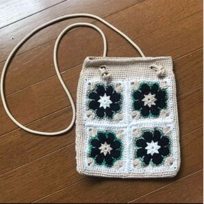 ハンドメイド グラニースクエア バッグ 花柄 ベージュ