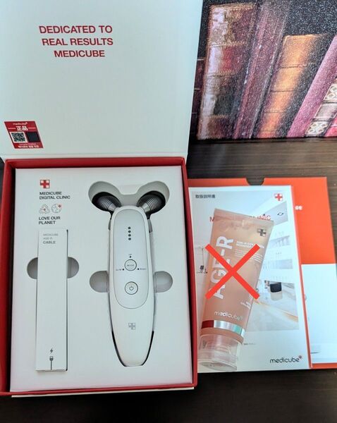 メディキューブ medicube AGE-R EMS 美顔器 家庭用美容器 美容 小顔 エステ