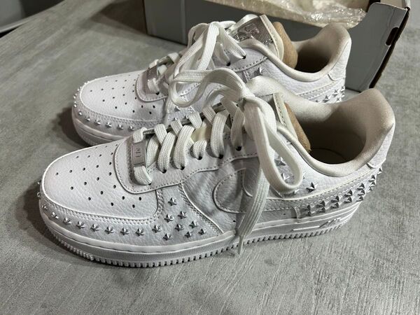 NIKE AIR FORCE 1 '07 XX ホワイト 23cm エアフォースワンスタッズ