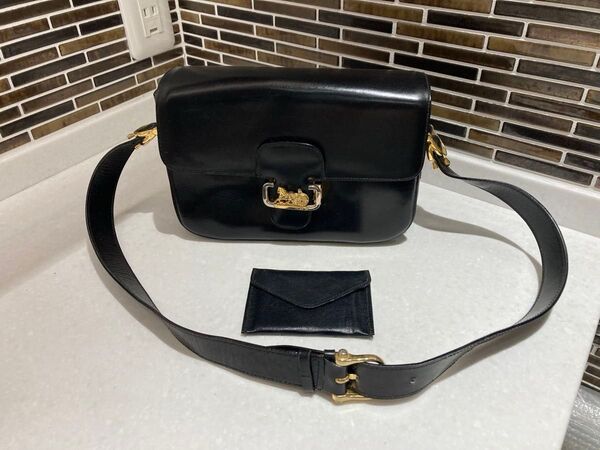 希少 CELINE セリーヌ ショルダーバッグ 馬車金具 レザー 黒