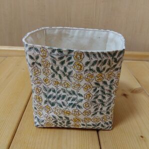 65 ハンドメイド 小物入れ ファブリックバスケット リバティプリント 布箱 布バスケット 収納