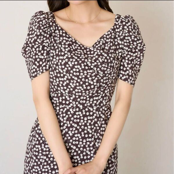 新品未使用 herlipto cherry pattern cache-coeur one-piece