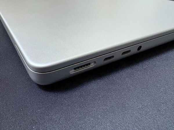 美品 Macbook Pro M1 Pro 32GB/512GB 日本語キーボード