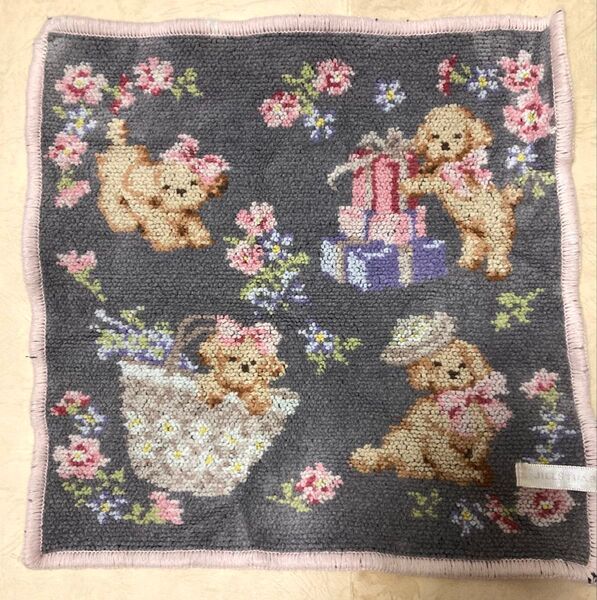 ジルスチュアート JILLSTUART シェニールハンカチ トイプードル 犬 グレー