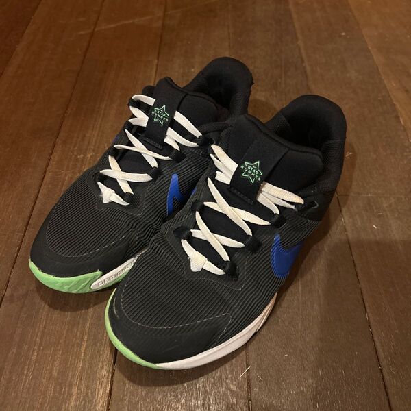 【美品】NIKE ジュニアスニーカー ナイキ スターランナー 22cm