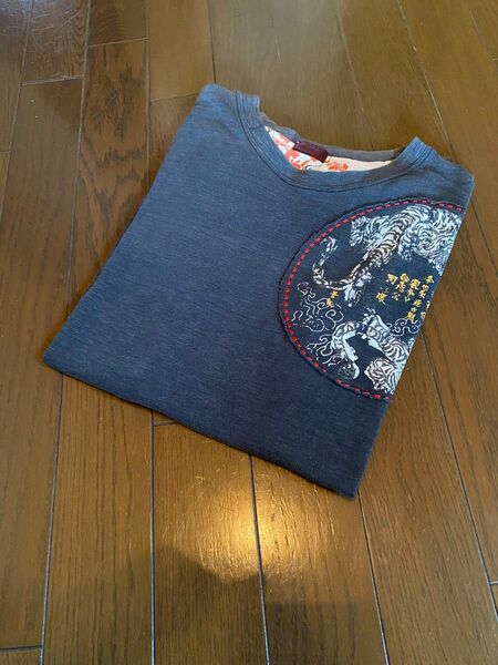 古いvintage和柄Tシャツ半袖パッチワークちりめん切り返し黒メンズレディースファッションユニセックス虎?カットソー古着used