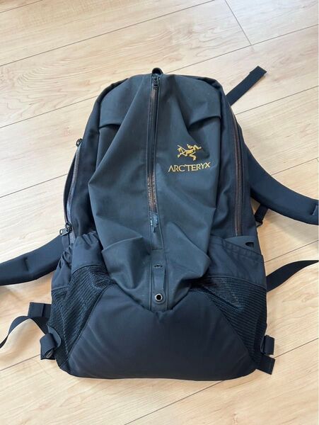 ARC’TERYX アークテリクス バックパック アロー22 ブラック
