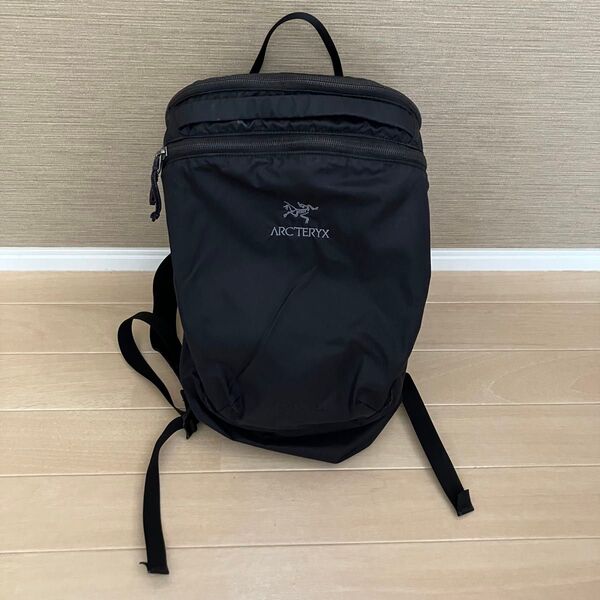 ARC'TERYX アークテリクス INDEX 15 ブラックバックパック