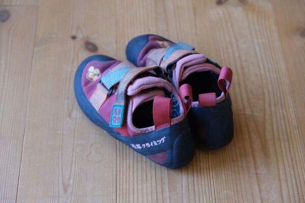 浅草クライミング 子供用クライミングシューズ サイズ22cm