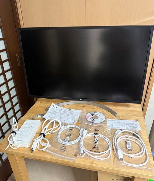 中古 LG エレクトロニクス 31.5型 HDR600対応 4Kモニター 32UL750-W